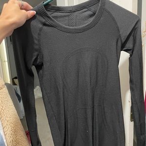 Black Lululemon swiftly tech long sleeve